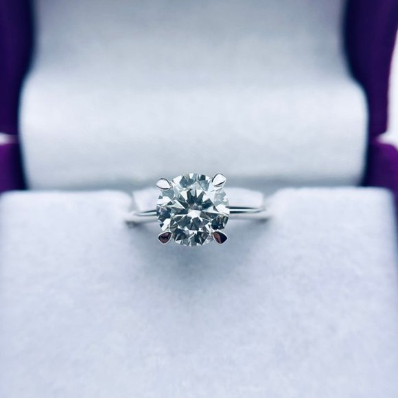 2ct D Round Cut Moissanite 4 Prong Solitaire Ring 14K Gold Plated Size 6 7 7.5 - Picture 10 of 10